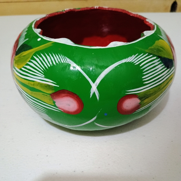 Hand-Painted Green and Red Floral Gourd Bowl - Picture 2 of 5